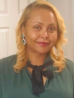 Queretta Simms, Founder & CEO of VeriAccount